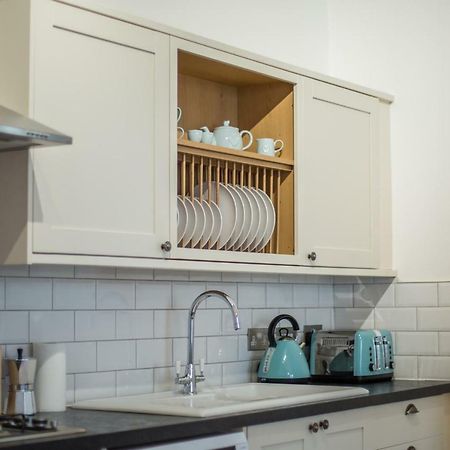 Stylish Apartment Close To Gloucester Quays & Docks Eksteriør billede