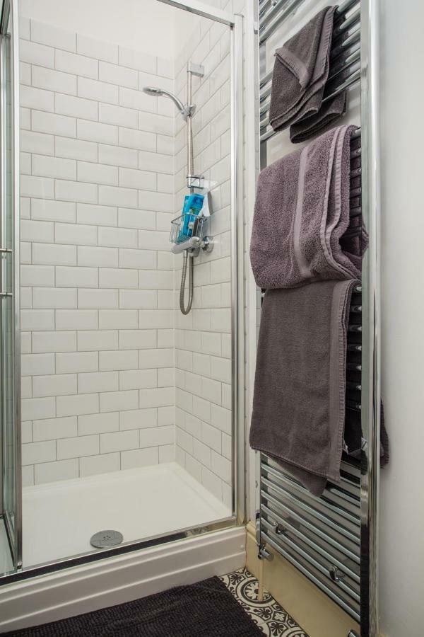 Stylish Apartment Close To Gloucester Quays & Docks Eksteriør billede