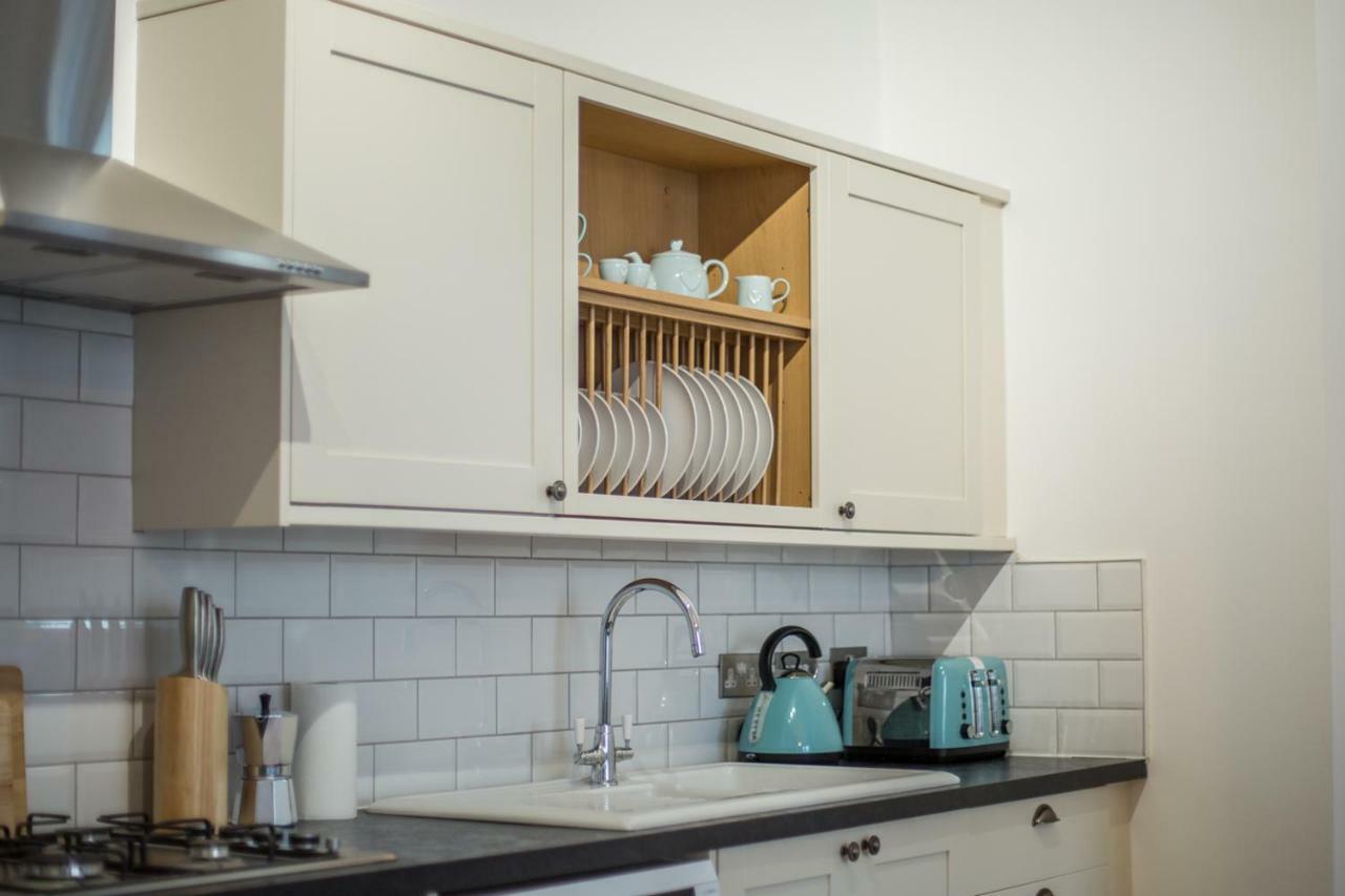 Stylish Apartment Close To Gloucester Quays & Docks Eksteriør billede